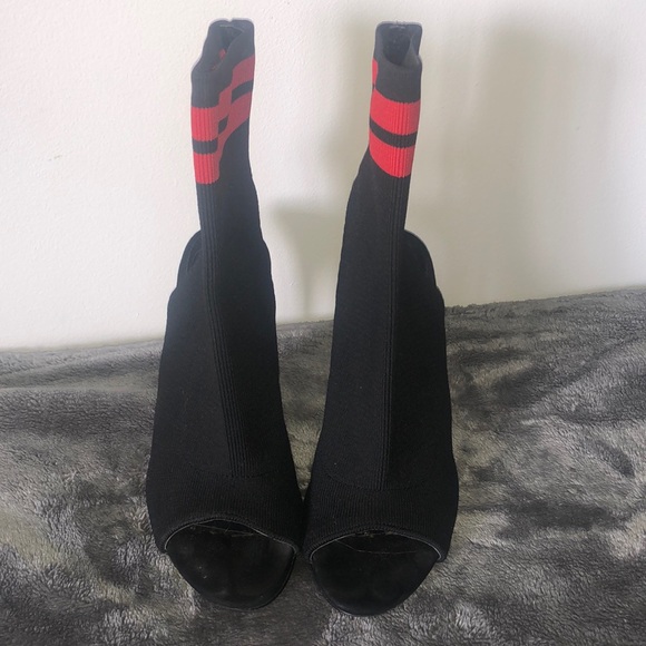 Steve Madden Heels - Picture 2 of 4